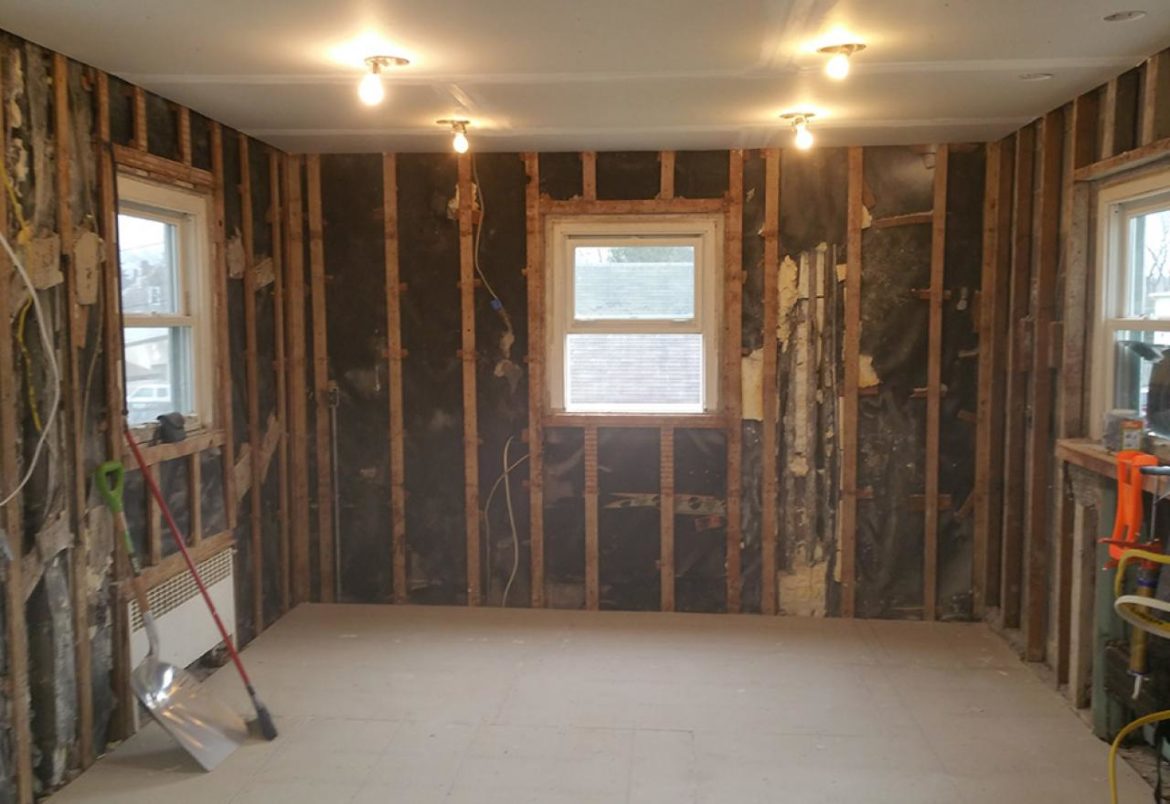 Ambler kitchen before renovation
